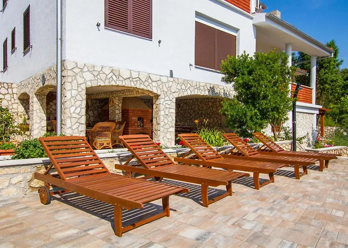 Studio Apartment In Labin Apartment *