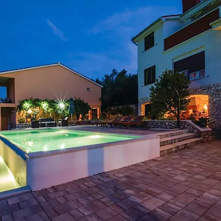 Stunning In Labin With Kitchen * Ravni