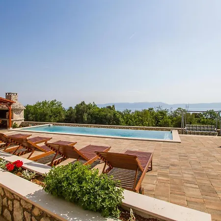 Stunning In Labin With Kitchen *