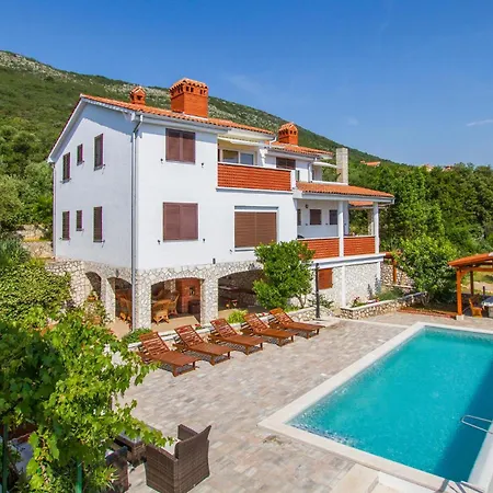 Apartman Stunning In Labin With Kitchen Ravni