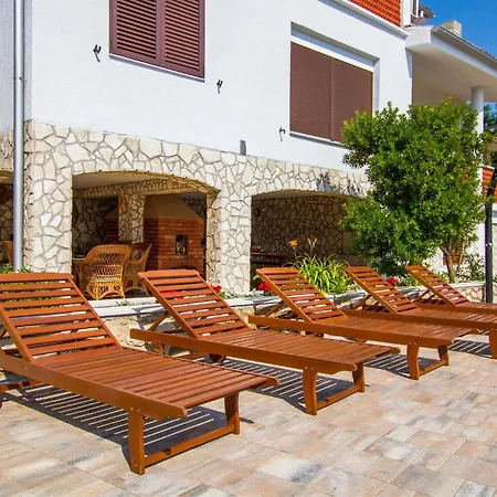 Stunning In Labin With Kitchen Apartman *